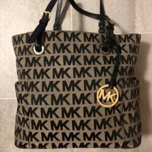 Michael Kors monogrammed Tote EUC